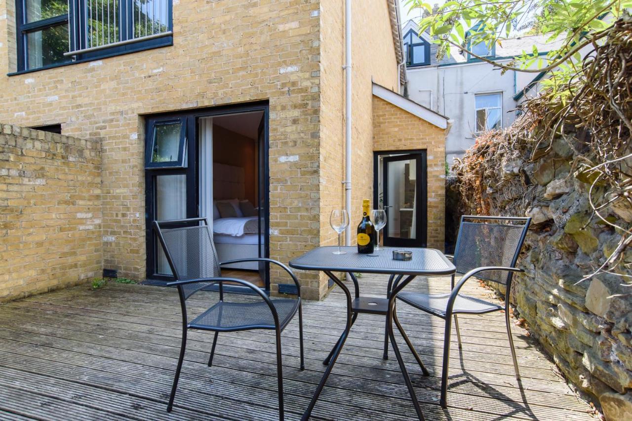 Oakfield Premier Apartments - Fast Wifi - 5 Mins City Centre Cardiff Extérieur photo