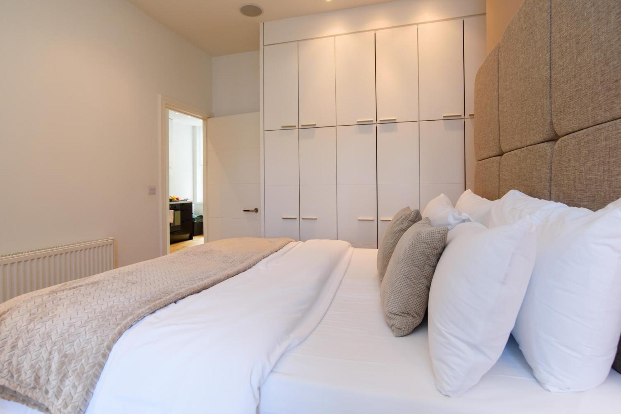 Oakfield Premier Apartments - Fast Wifi - 5 Mins City Centre Cardiff Extérieur photo