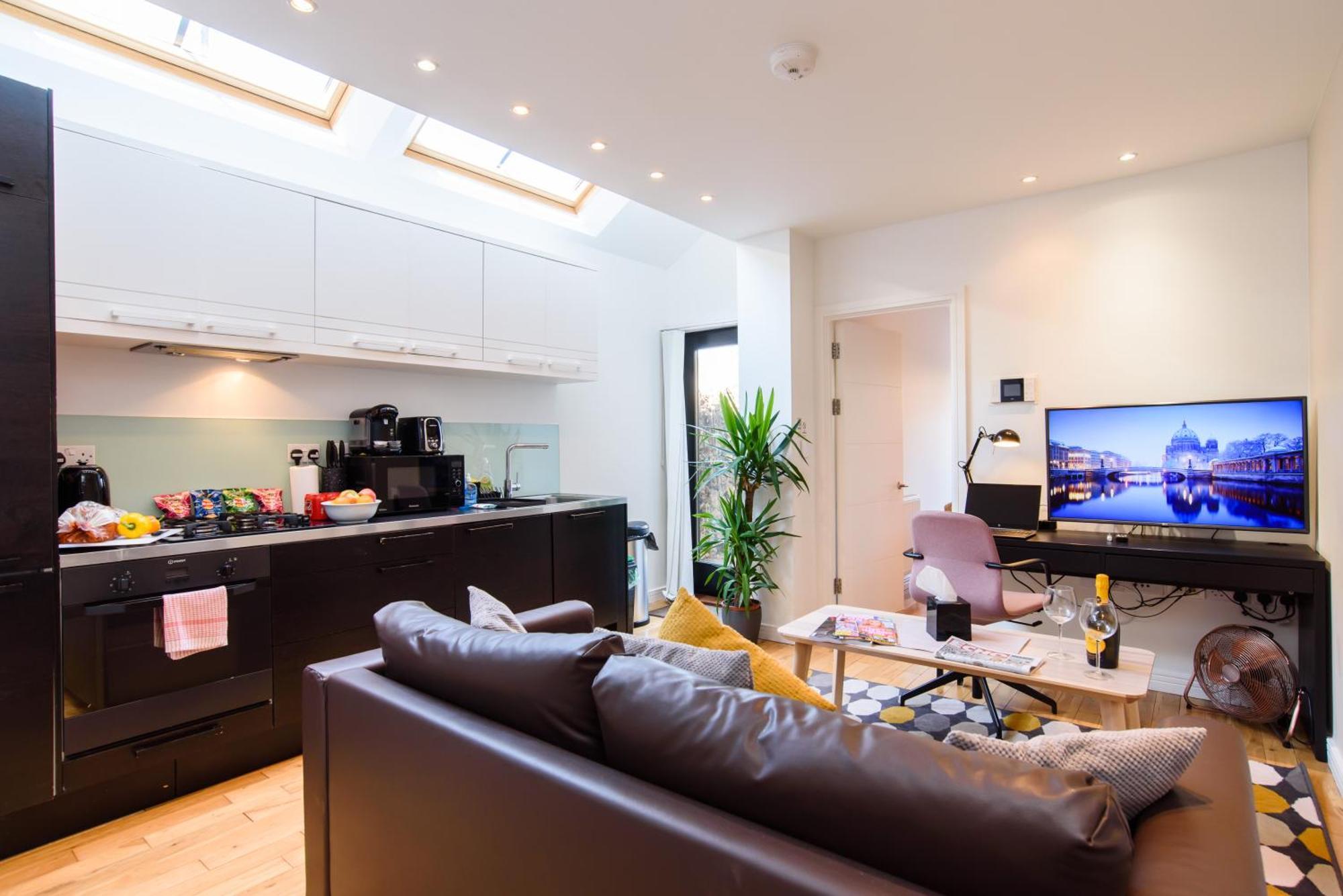 Oakfield Premier Apartments - Fast Wifi - 5 Mins City Centre Cardiff Chambre photo
