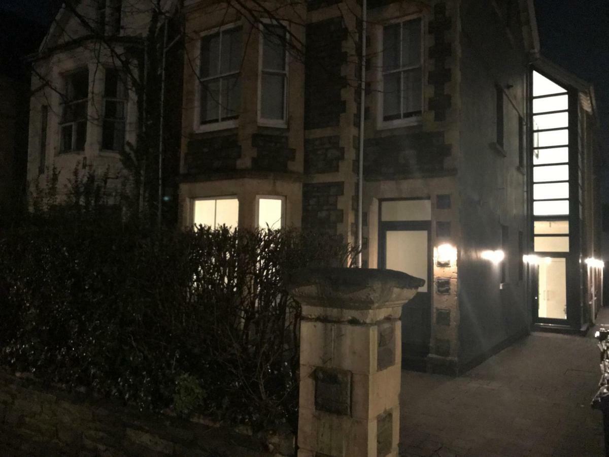 Oakfield Premier Apartments - Fast Wifi - 5 Mins City Centre Cardiff Extérieur photo